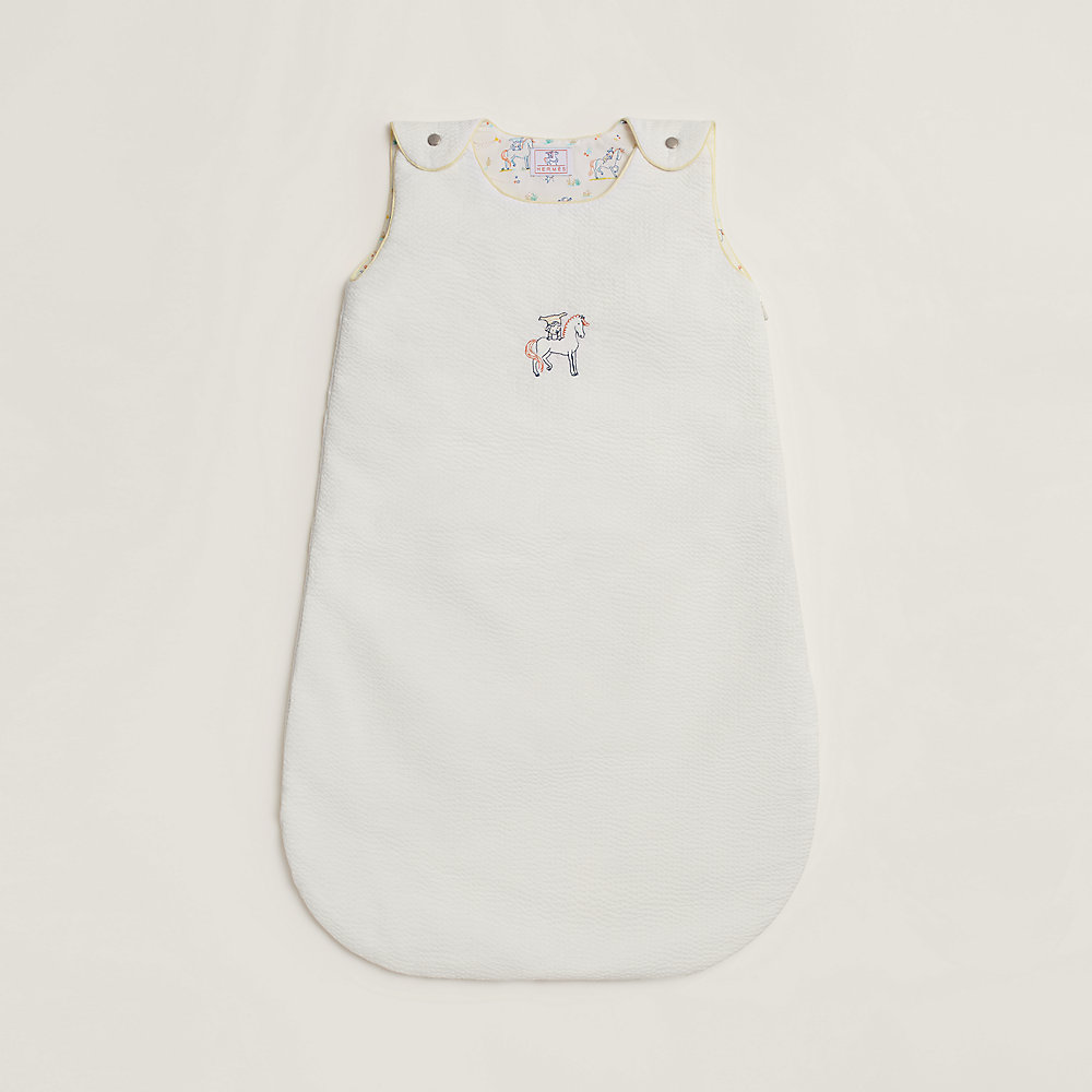 White sleeping bag discount baby